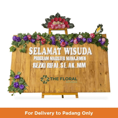 Papan Bunga Ucapan Selamat – Graduation dengan Desain Rustic dan Elegan