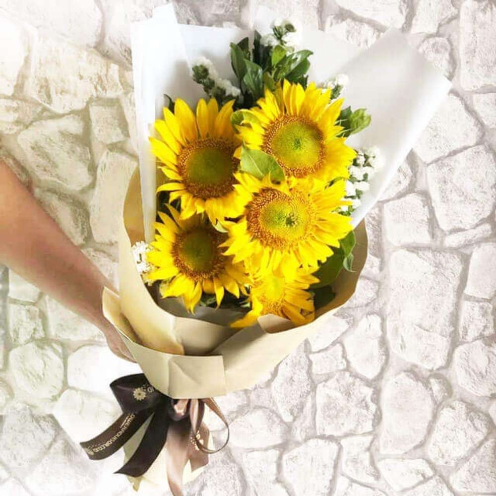 Sunflower Lady - Sunflower Hand Bouquet