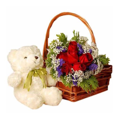 Teddy Treat Basket - Buket Valentine